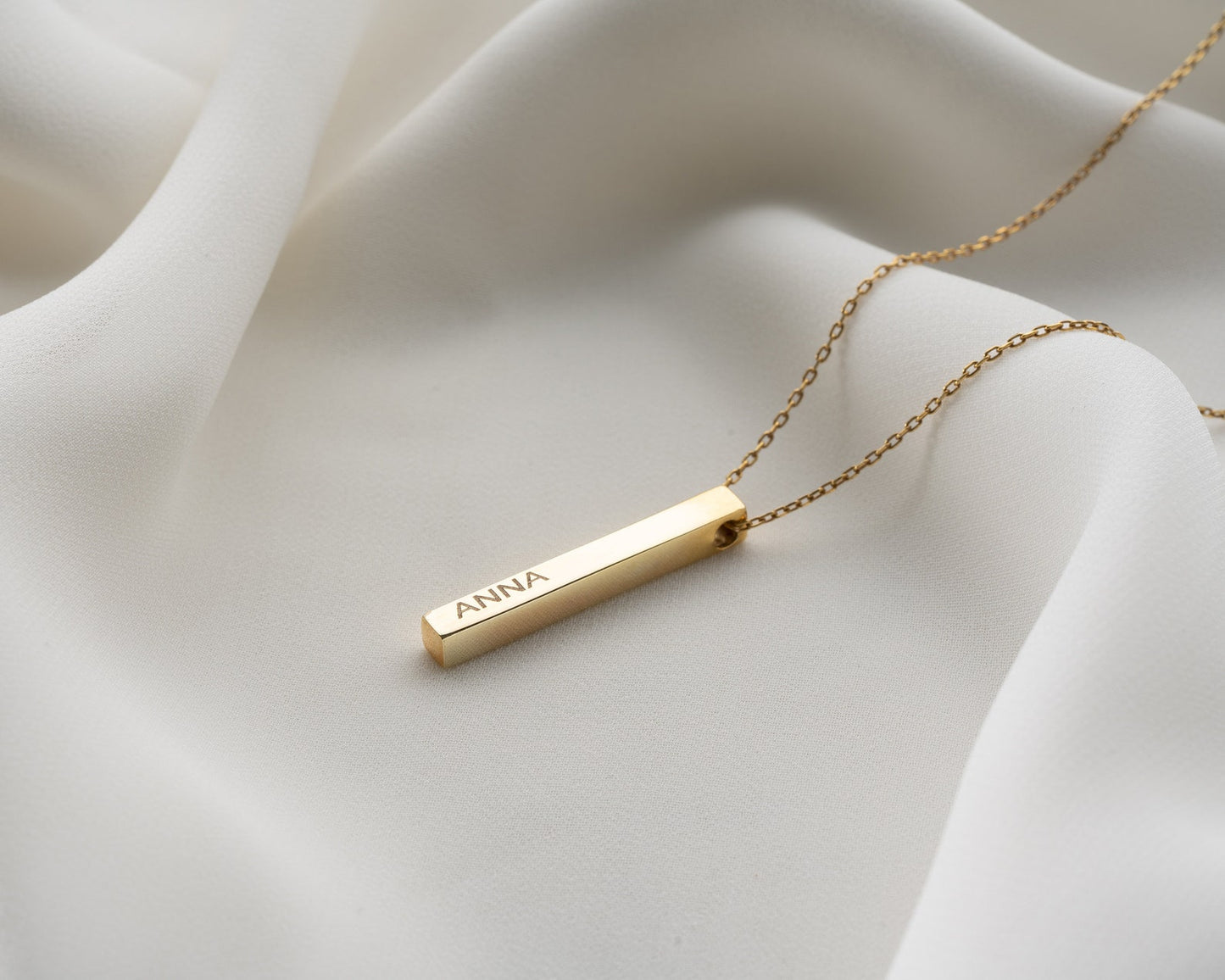 ETERNAL BAR NECKLACE